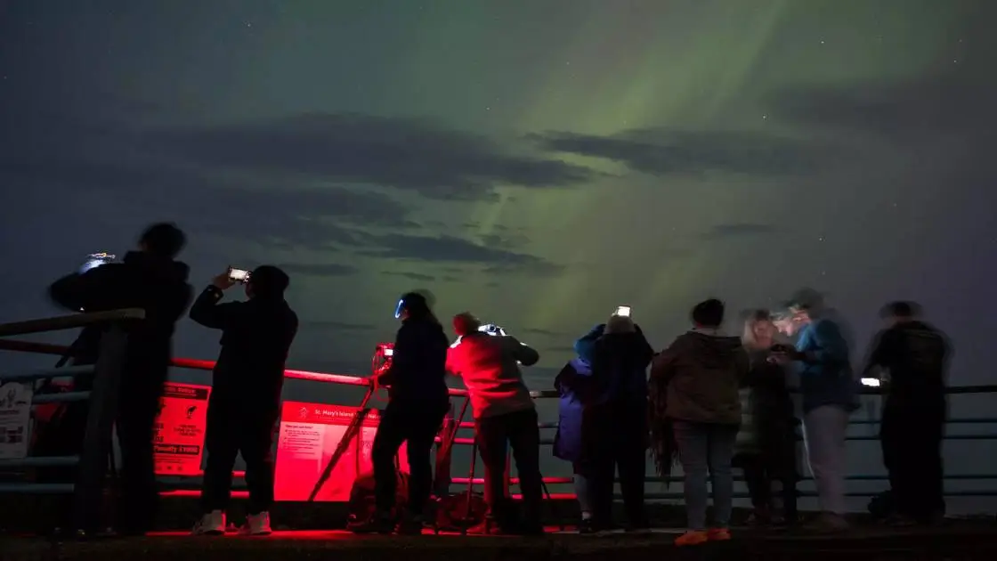 What Time Will The Northern Lights be Visible Tonight​?